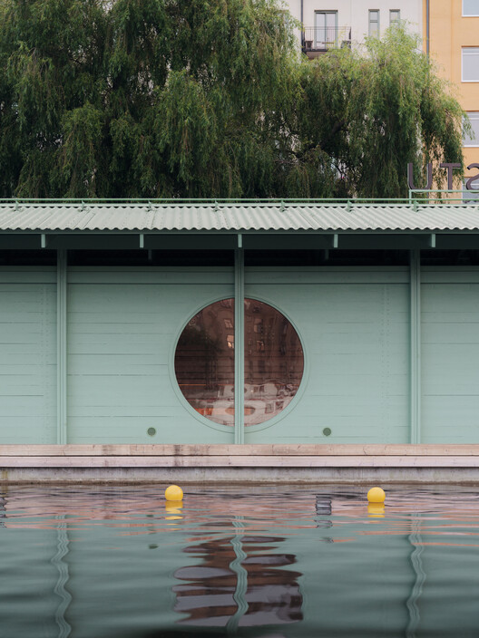 Floating Sauna / DinellJohansson Floating Sauna / DinellJohansson - Image 3 of 22