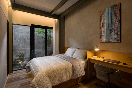 Mic(r)oLiving House / PSA Studio Mic(r)oLiving House / PSA Studio - Interior Photography, Bedroom, Wood, Bed