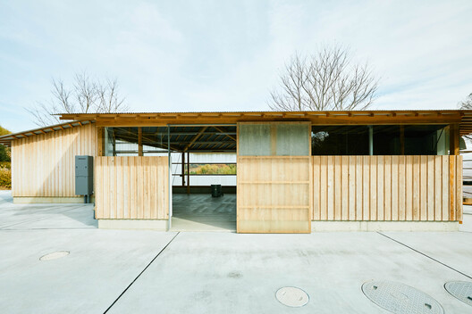 Tsukumo Kiln Ceramic Studio / Dept.EPT. Tsukumo Kiln Ceramic Studio / Dept.EPT. - Image 2 of 22