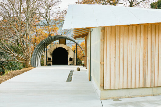 Tsukumo Kiln Ceramic Studio / Dept.EPT. Tsukumo Kiln Ceramic Studio / Dept.EPT. - Image 13 of 22