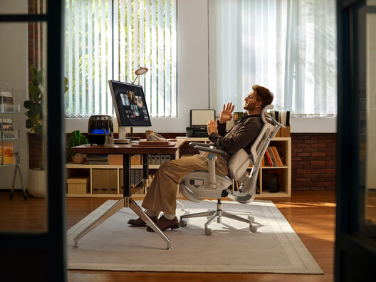 The Ergonomic Office Chair in the Age of AI The Ergonomic Office Chair in the Age of AI - Image 11 of 11