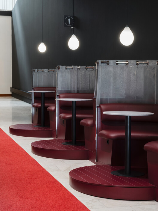 House of People / DinellJohansson House of People / DinellJohansson - Interior Photography, Lighting, Chair