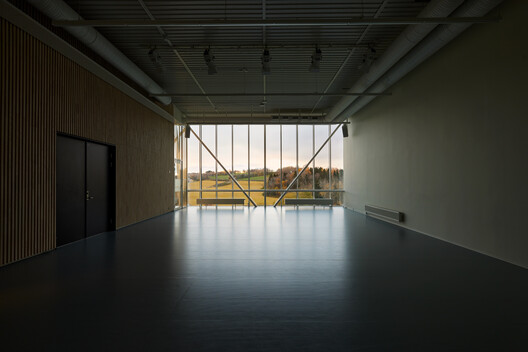 Edifício Criativo Levanger / Incube Architecture + Praksis Arkitekter Edifício Criativo Levanger / Incube Architecture + Praksis Arkitekter - Fotografia de Interiores