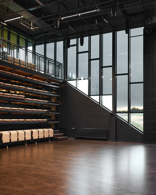 Edifício Criativo Levanger / Incube Architecture + Praksis Arkitekter Edifício Criativo Levanger / Incube Architecture + Praksis Arkitekter - Imagem 16 de 29