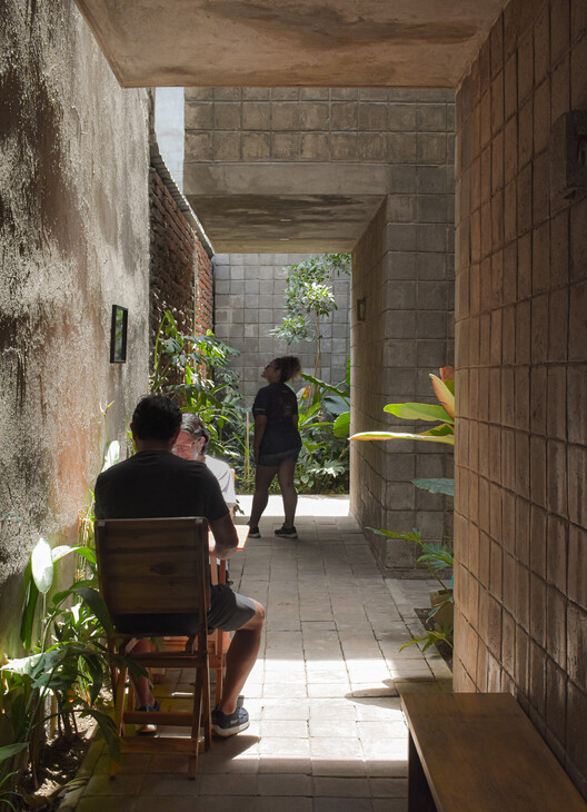 La Colmena - Multi-family Housing as Shared Neighborhood Infrastructure / Ancestra + Natura Futura La Colmena - Multi-family Housing as Shared Neighborhood Infrastructure / Ancestra + Natura Futura - Interior Photography, Brick, Concrete