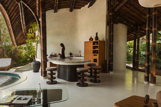 Kaymana Bali - Fire Villa / Pablo Luna Studio Kaymana Bali - Fire Villa / Pablo Luna Studio - Interior Photography, Dining room