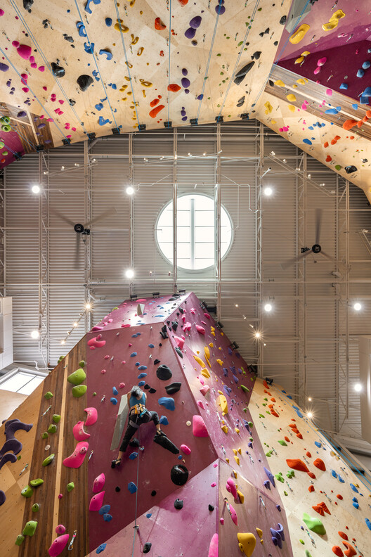 Crux South Climbing Gym / Derrington Building Studio Crux South Climbing Gym / Derrington Building Studio - Image 21 of 28
