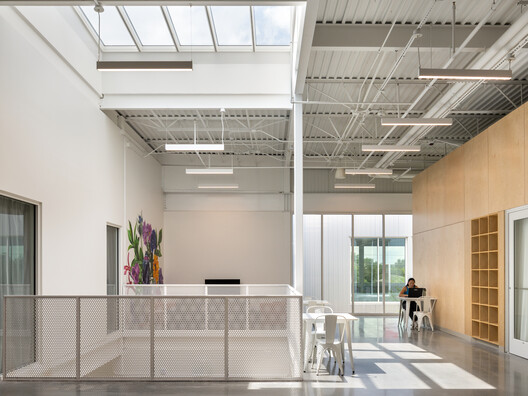 Crux South Climbing Gym / Derrington Building Studio Crux South Climbing Gym / Derrington Building Studio - Interior Photography, Glass, Beam