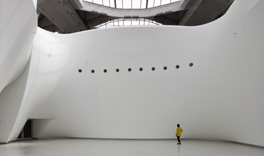 How Architectural Fabrics Are Expanding the Role of the Building Envelope How Architectural Fabrics Are Expanding the Role of the Building Envelope - Image 7 of 10