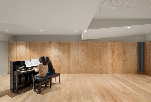 Dance, Music and Theatre Conservatoire in Massy / Dominique Coulon & associés Dance, Music and Theatre Conservatoire in Massy / Dominique Coulon & associés - Interior Photography, Wood