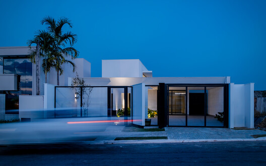 House on Alto Teles Pires / Ser Arquitetos House on Alto Teles Pires / Ser Arquitetos - Image 11 of 25