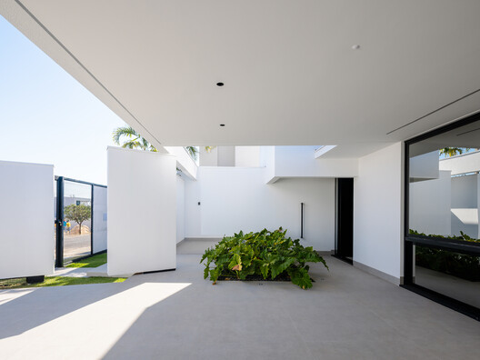 House on Alto Teles Pires / Ser Arquitetos House on Alto Teles Pires / Ser Arquitetos - Interior Photography, Concrete
