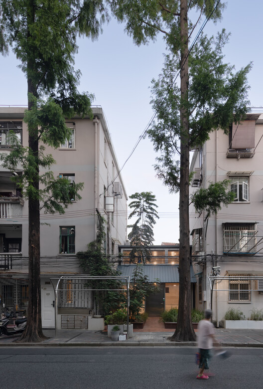 Micro-regeneration on Ouyang Road / Scenic Architecture Office Micro-regeneration on Ouyang Road / Scenic Architecture Office - Exterior Photography, Windows, Balcony
