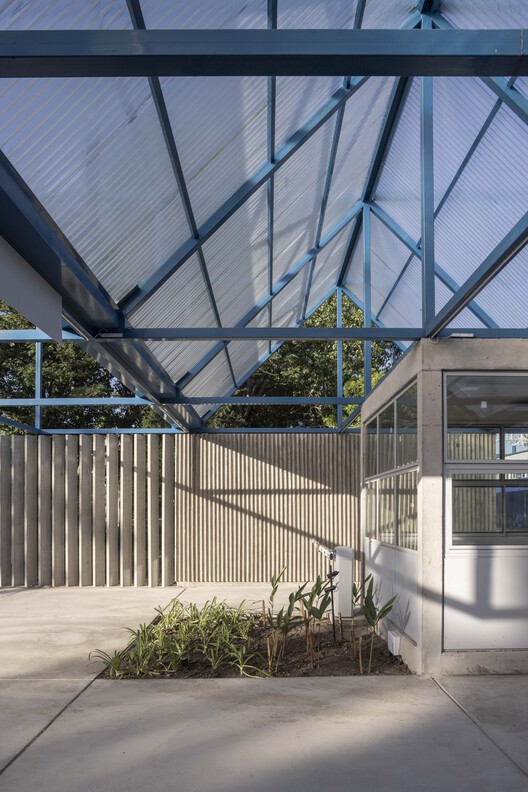 Caixa Azul / Estudio VA arquitectos Caixa Azul / Estudio VA arquitectos - Fotografia de Exterior, Vidro, Aço
