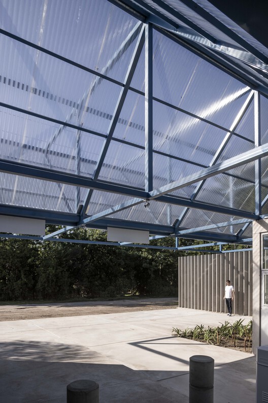 Caixa Azul / Estudio VA arquitectos Caixa Azul / Estudio VA arquitectos - Fotografia de Exterior, Aço