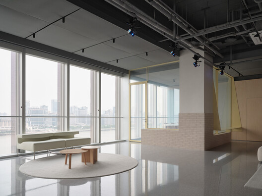 Bothaus Coffee - Sudo Developer Center / HCCH Studio Bothaus Coffee - Sudo Developer Center / HCCH Studio - Imagen 7 de 31