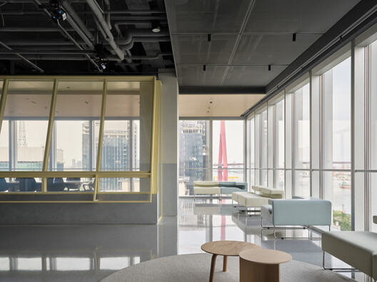 Bothaus Coffee - Sudo Developer Center / HCCH Studio Bothaus Coffee - Sudo Developer Center / HCCH Studio - Imagen 3 de 31
