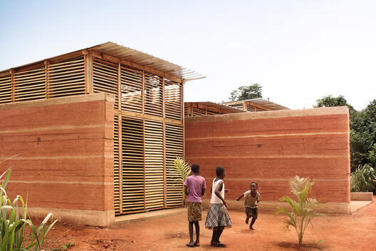 Green by Law? Rethinking Sustainability and Architectural Responsibility Across Borders Green by Law? Rethinking Sustainability and Architectural Responsibility Across Borders - Image 5 of 9