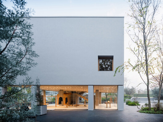 Yearly Plan House / Hui Pan Architects Yearly Plan House / Hui Pan Architects - Exterior Photography