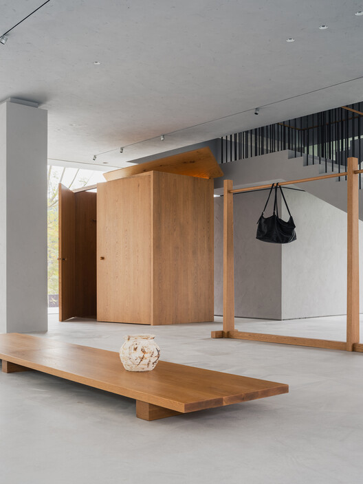 Yearly Plan House / Hui Pan Architects Yearly Plan House / Hui Pan Architects - Interior Photography, Wood