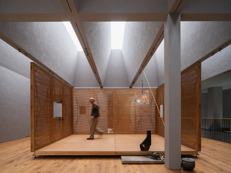 Yearly Plan House / Hui Pan Architects - Interior Photography, Retail Interiors