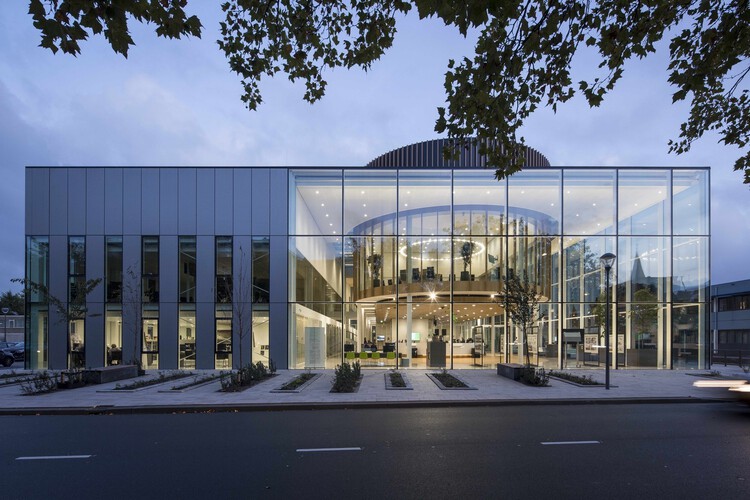 On the International Day of Democracy: Encounter, Equity and the Symbolic Power of Architecture - Image 13 of 15