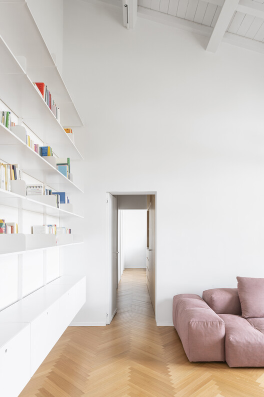 Arcipressi Residence / bucci quentin Arcipressi Residence / bucci quentin - Interior Photography, Living Room, Wood, Shelving
