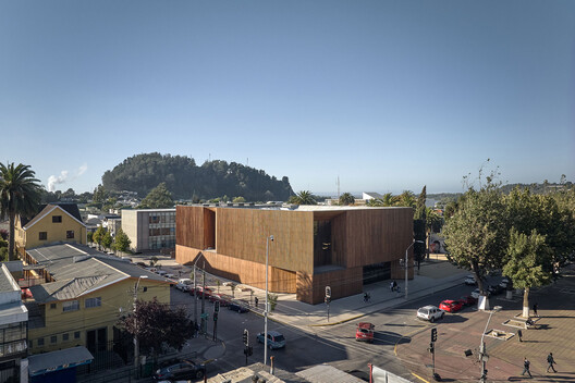 Reconstruction of the Constitución Municipal Theater / ELEMENTAL - Exterior Photography