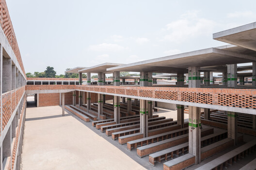KINSHASA Zando Central Market / THINK TANK architecture KINSHASA Zando Central Market / THINK TANK architecture - Image 11 of 20
