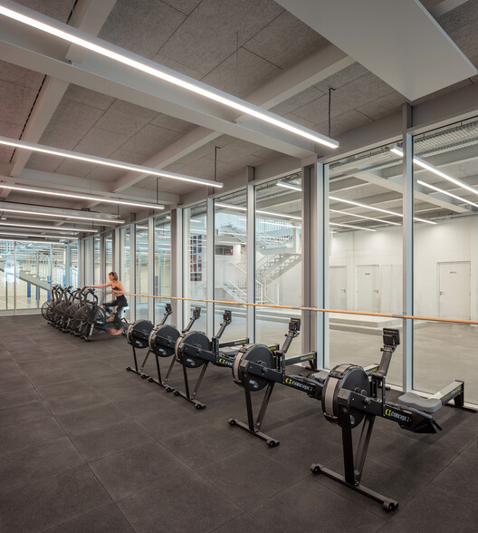 Paris USMT Bizot Sports Centre / THINK TANK architecture Paris USMT Bizot Sports Centre / THINK TANK architecture - Interior Photography, Glass, Steel