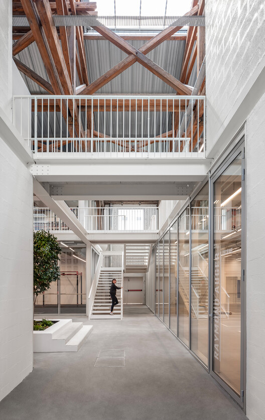 Paris USMT Bizot Sports Centre / THINK TANK architecture Paris USMT Bizot Sports Centre / THINK TANK architecture - Interior Photography, Glass