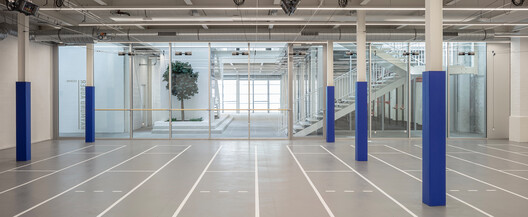 Paris USMT Bizot Sports Centre / THINK TANK architecture Paris USMT Bizot Sports Centre / THINK TANK architecture - Image 15 of 20