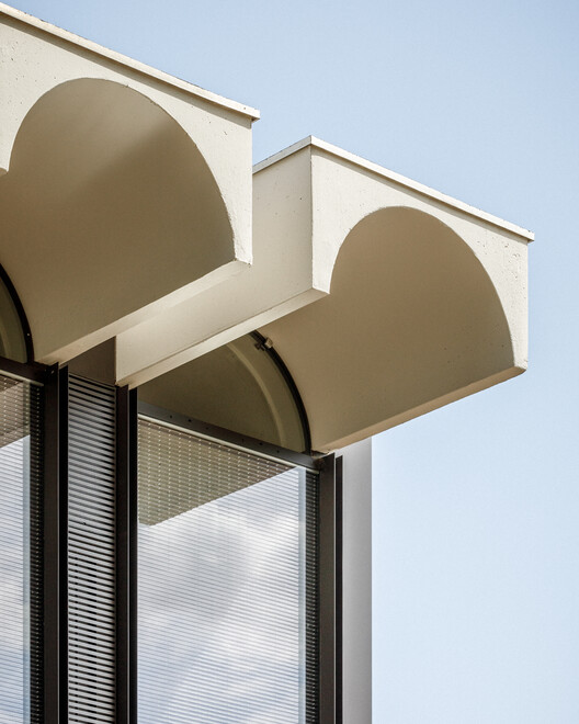 How Architectural Fabrics Are Expanding the Role of the Building Envelope - Image 5 of 10