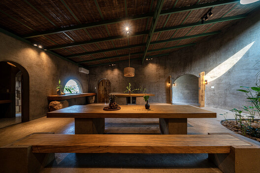 Đông Triều Retreat / NAQI & Partners Đông Triều Retreat / NAQI & Partners - Interior Photography, Wood, Lighting, Chair