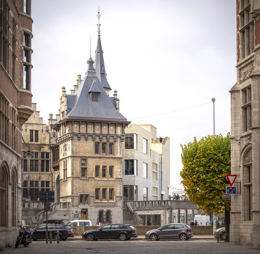 Het Steen Antwerp - Visitor Center and Tourist Reception / noAarchitecten Het Steen Antwerp - Visitor Center and Tourist Reception / noAarchitecten - Exterior Photography, Windows, Facade