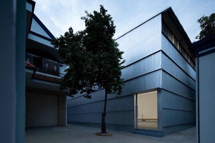 Phan Chau Trinh Sports Hall / scale50 - Sports Architecture