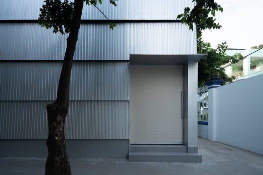 Gimnasio Phan Chau Trinh / scale50 Gimnasio Phan Chau Trinh / scale50 - Fotografía exterior