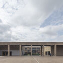 La Salle School / FP Arquitectura - Schools 