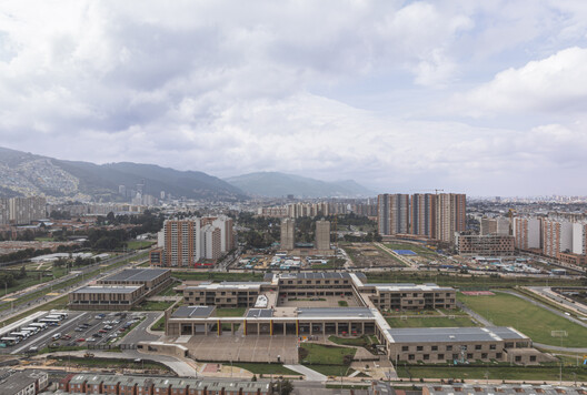 La Salle School / FP Arquitectura La Salle School / FP Arquitectura - Exterior Photography, Cityscape, Aerial View Photography