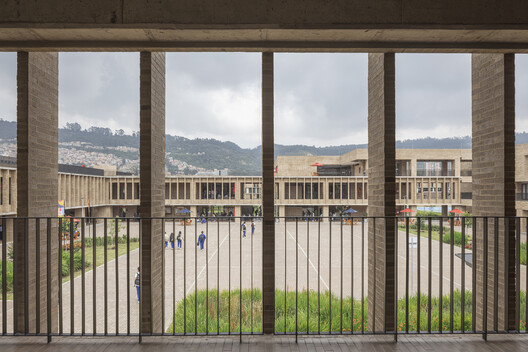 La Salle School / FP Arquitectura La Salle School / FP Arquitectura - Image 3 of 29