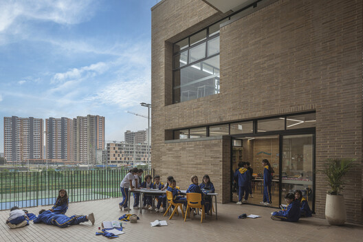 La Salle School / FP Arquitectura La Salle School / FP Arquitectura - Exterior Photography