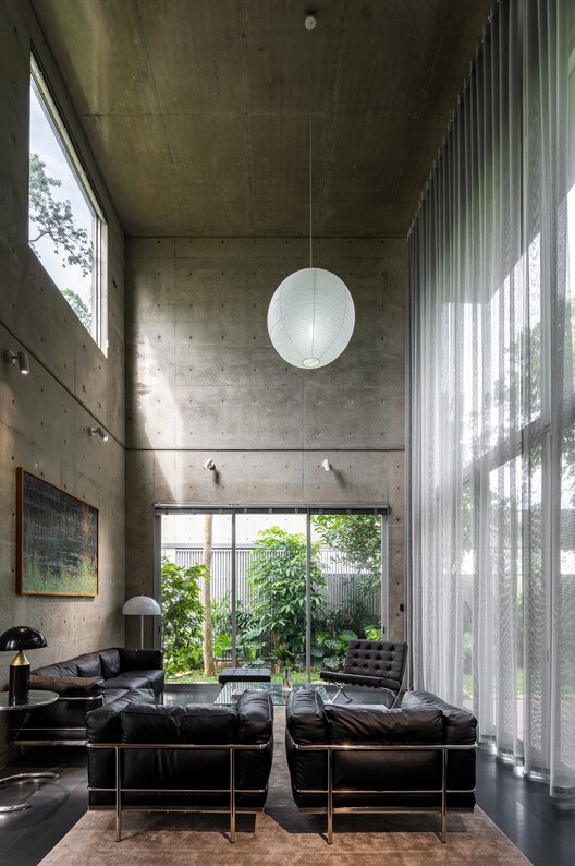 House K / HGAA House K / HGAA - Interior Photography, Lighting, Chair, Glass