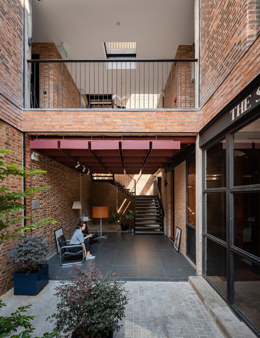 The Sayla Hotel / EKAR Architects The Sayla Hotel / EKAR Architects - Interior Photography, Brick