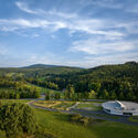 The Button - VAVI Manufacturing Facilities and Headquarters / Mjölk architekti - Showroom