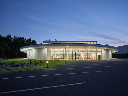The Button - VAVI Manufacturing Facilities and Headquarters / Mjölk architekti The Button - VAVI Manufacturing Facilities and Headquarters / Mjölk architekti - Image 15 of 22