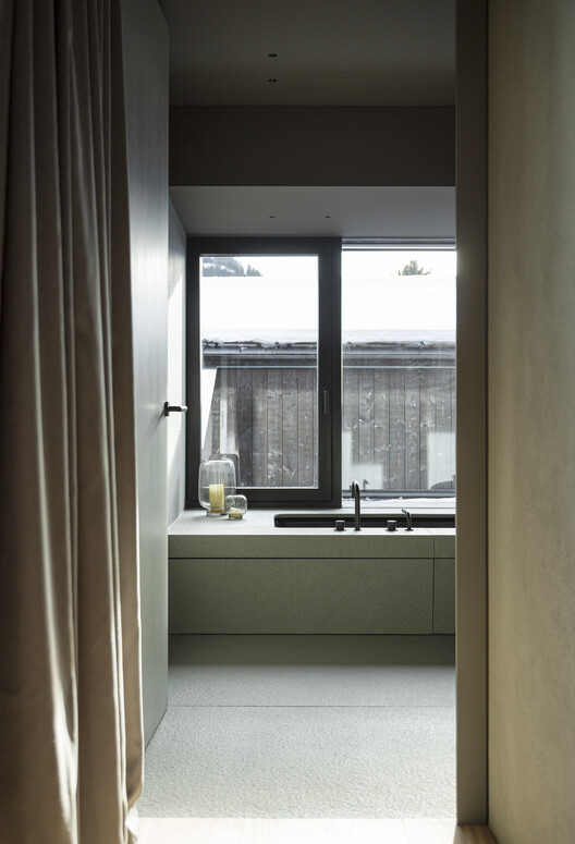 Alpamyr House / sandro durrer Alpamyr House / sandro durrer - Interior Photography, Bathroom, Wood, Glass