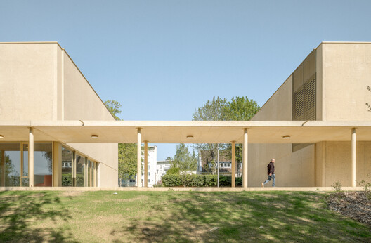 Cultural Center in Gisors / richter architectes et associés Cultural Center in Gisors / richter architectes et associés - Image 8 of 21