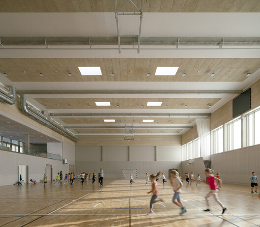 Lošbates Primary School / Pelletier De Fontenay + SOA Architekti Lošbates Primary School / Pelletier De Fontenay + SOA Architekti - Interior Photography, Wood