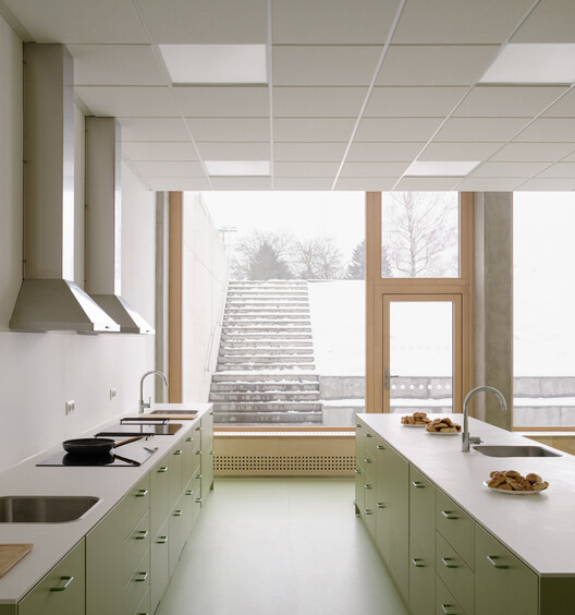 Lošbates Primary School / Pelletier De Fontenay + SOA Architekti Lošbates Primary School / Pelletier De Fontenay + SOA Architekti - Interior Photography, Kitchen, Wood, Countertop, Glass