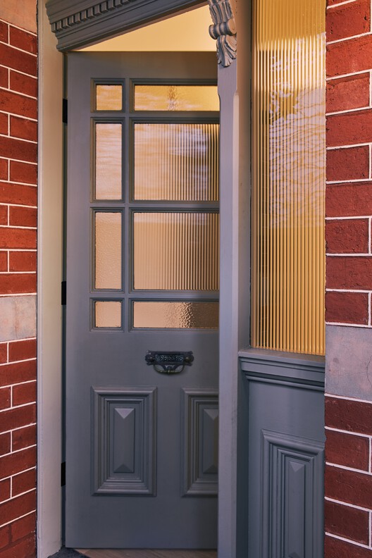 Lorne Road House / Foomann Architects Lorne Road House / Foomann Architects - Interior Photography, Closet, Wood, Door, Brick